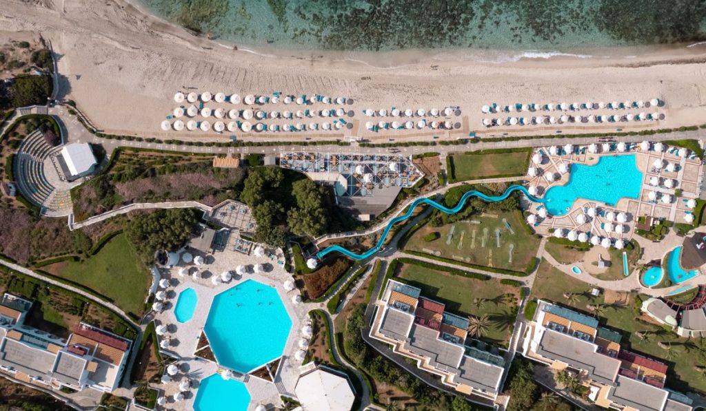 Aerial photo of the hotel